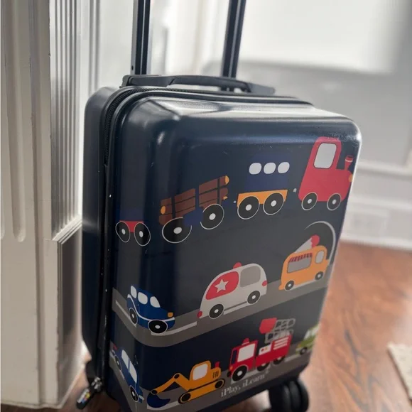 iPlay Kids Luggage/Carryon/Suitcase, 18" hard Set, Backpack, 4 Spinner Wheels - Picture 3 of 13